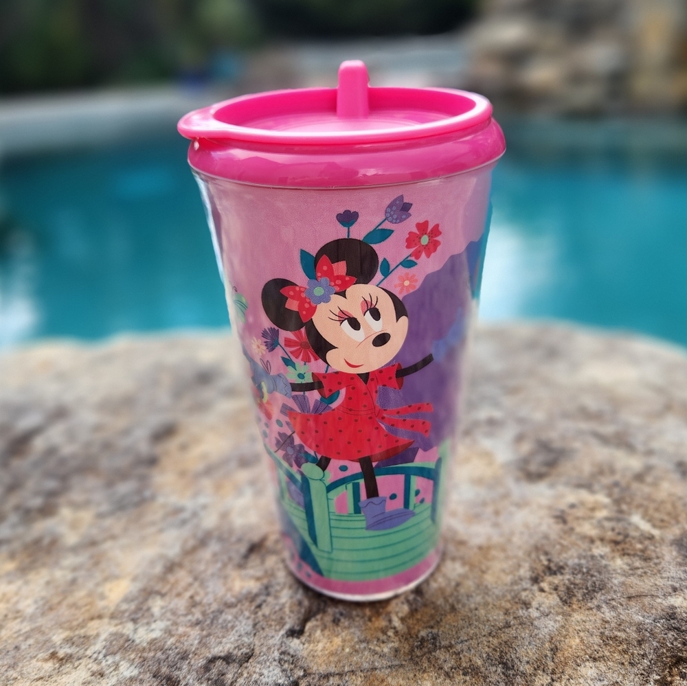NWOT 2022 Minnie Mouse WDW EPCOT Flower and Garden Festival Prize Cup Tu…